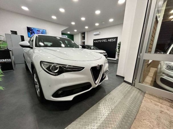 Alfa Romeo Stelvio 2.2 140 kW image number 5