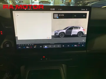 Car image 25