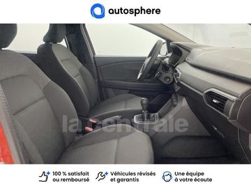 Car image 17