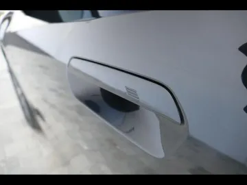 Car image 39