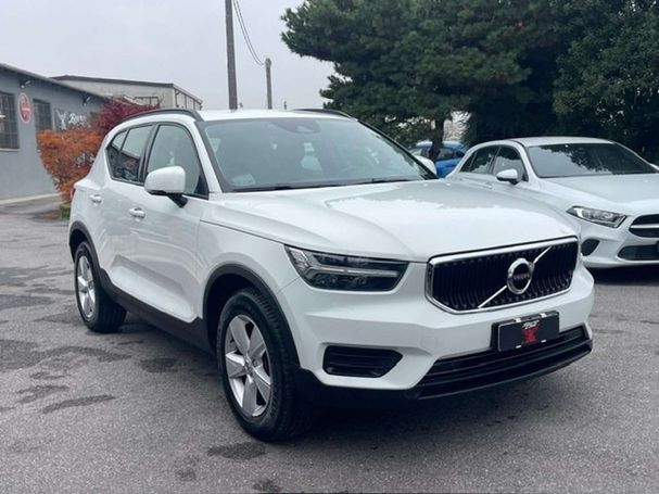 Volvo XC40 D3 Geartronic Momentum 110 kW image number 11