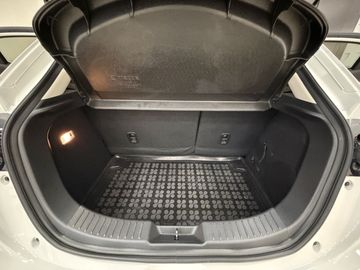 Car image 35