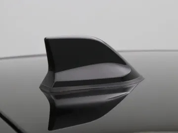Car image 40