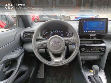 Car image 15