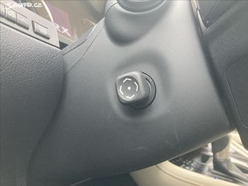 Car image 36