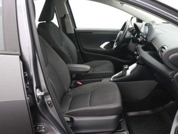 Car image 30