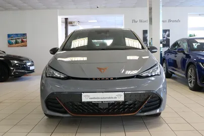 Car image 2