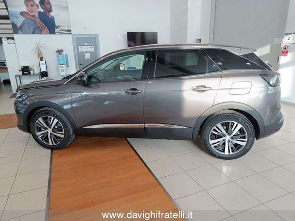 Peugeot 3008 Hybrid e-EAT8 165 kW image number 5