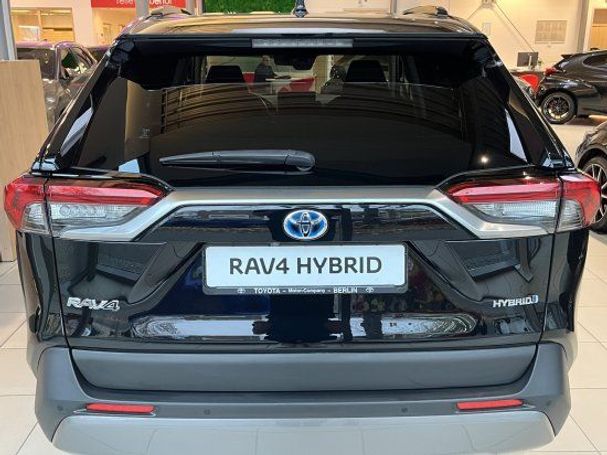 Toyota RAV 4 2.5 Hybrid Team Deutschland 160 kW image number 8