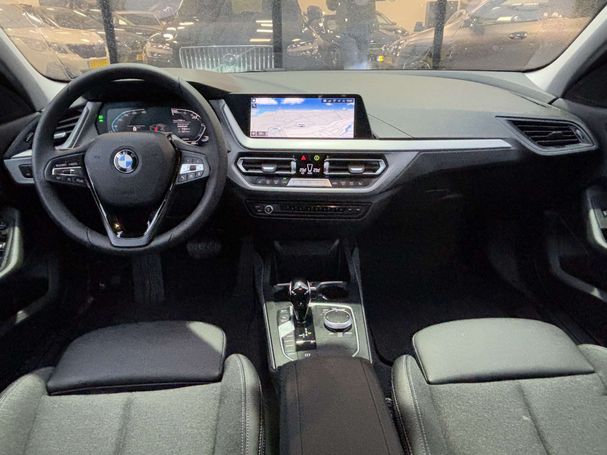 BMW 118i 100 kW image number 19