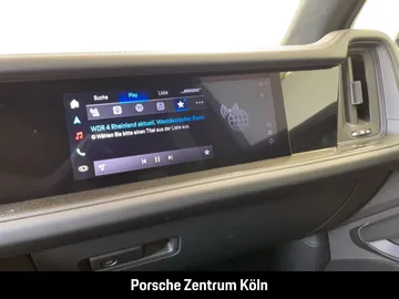 Car image 28