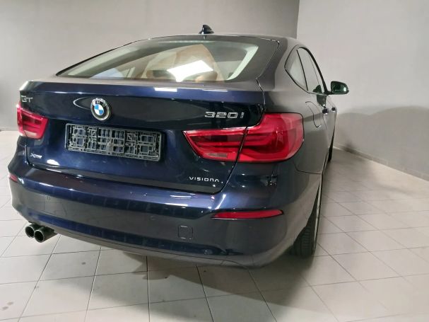 BMW 320i xDrive 135 kW image number 2