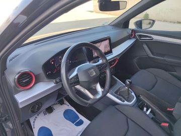 Car image 30