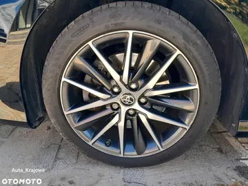 Car image 37