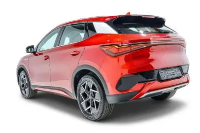 Car image 5