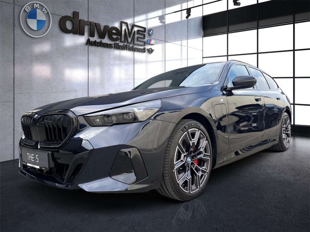 BMW 530i Touring xDrive 140 kW image number 1