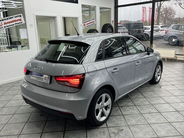 Audi A1 1.0 TFSI S-line 70 kW image number 2