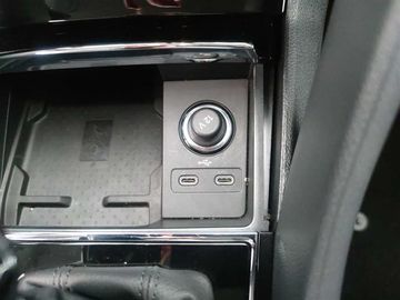 Car image 31