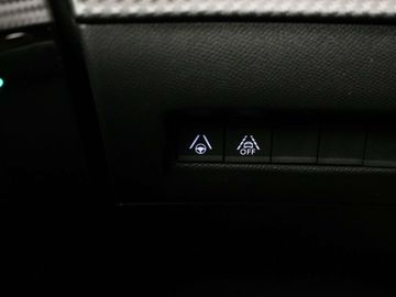 Car image 36