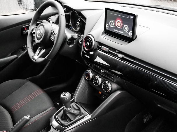 Mazda 2 90 66 kW image number 3