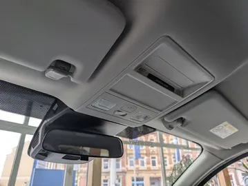 Car image 42