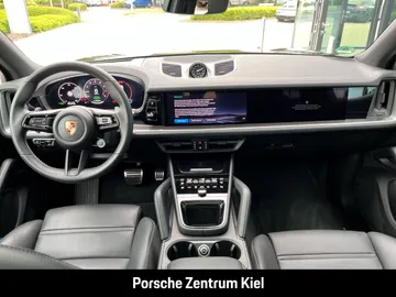 Car image 43