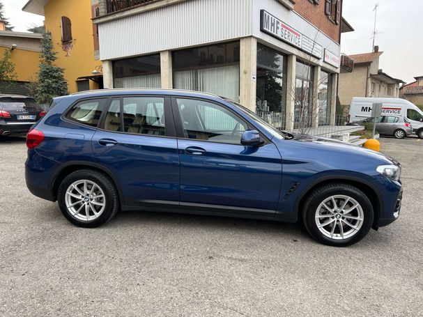 BMW X3 xDrive20d Advantage 140 kW image number 4