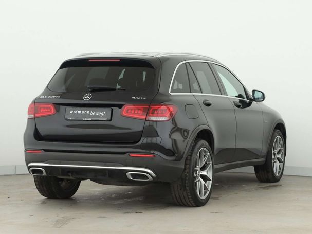 Mercedes-Benz GLC 300 de 225 kW image number 4