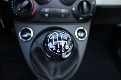 Car image 17